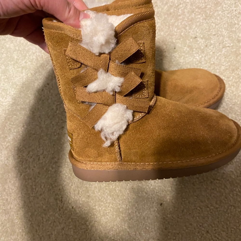 Toddle Koola by Ugg boots size 10